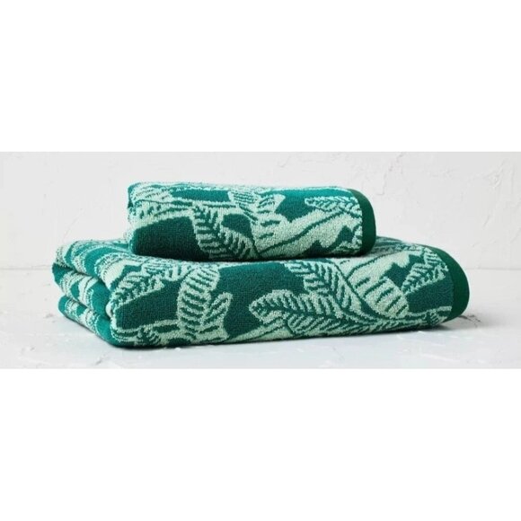 Opalhouse Paradise Dark Teal Leaf Print Green Bath & Hand Towel 2 Piece Set - Picture 1 of 6